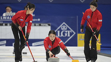 韓喬生認為國足半場毫無建樹晉級形勢一片大好.